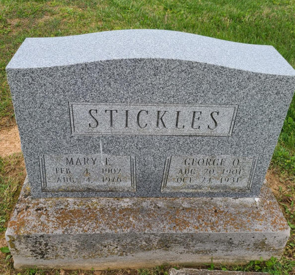 Larger memorial image loading...