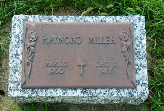 Larger memorial image loading...