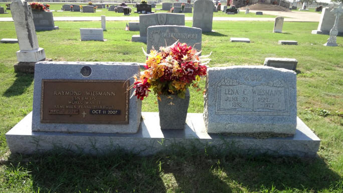 http://image2.findagrave.com/photos/2013/225/71540932_137649529387.jpg